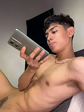 Lion_Boy18 stripchat live cam model