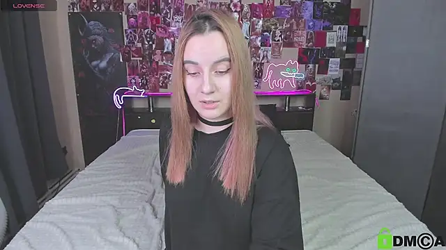 Min1Kara stripchat live cam model