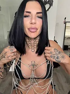 LexiCoco stripchat live cam model