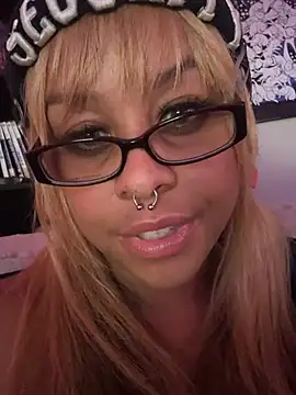 nintendhoe stripchat live cam model