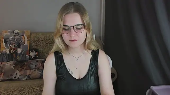 MissBrightShine stripchat live cam model
