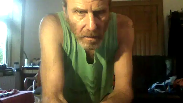 Greg0ri73 stripchat live cam model
