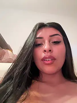 sweetAli_ stripchat live cam model