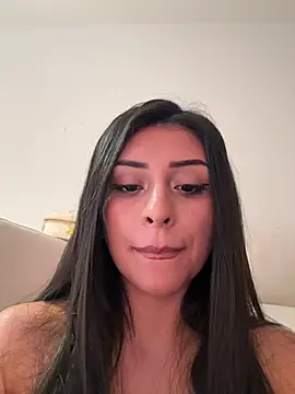 sweetAli_ stripchat live cam model