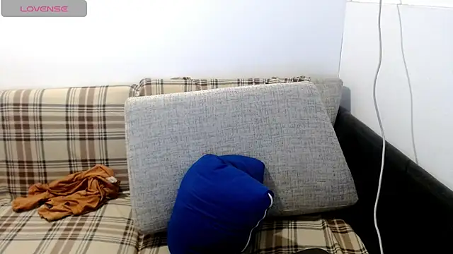 cholitohermoso stripchat live cam model