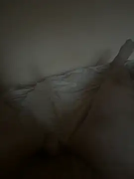 bjkkbkknbv stripchat live cam model
