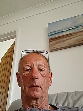 degsyjohn stripchat live cam model