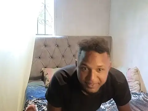 estrellajunior stripchat live cam model