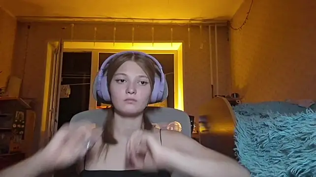 ErickaArtley stripchat live cam model