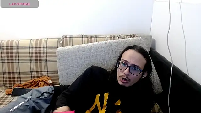 cholitohermoso stripchat live cam model