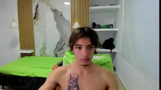 kenshi_roa stripchat live cam model