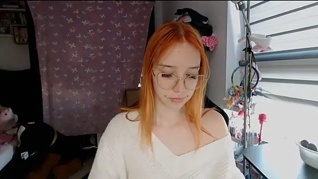 foxSonya stripchat live cam model