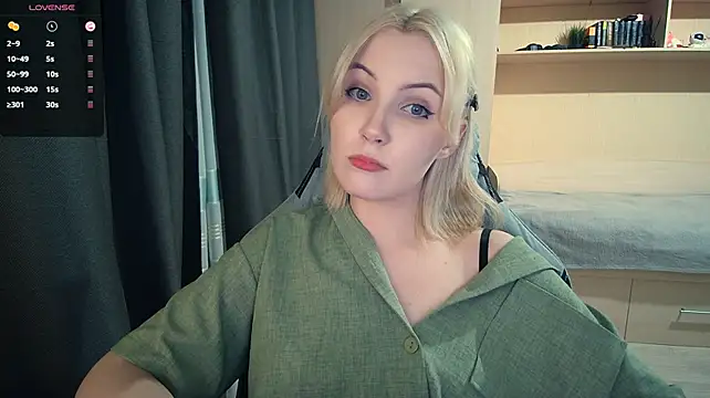 ElsyGven stripchat live cam model