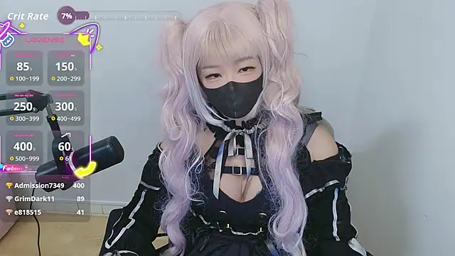 yayalovediaper1002 stripchat live cam model