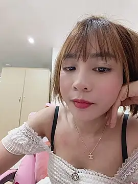 MiuMiu-Love68 stripchat live cam model