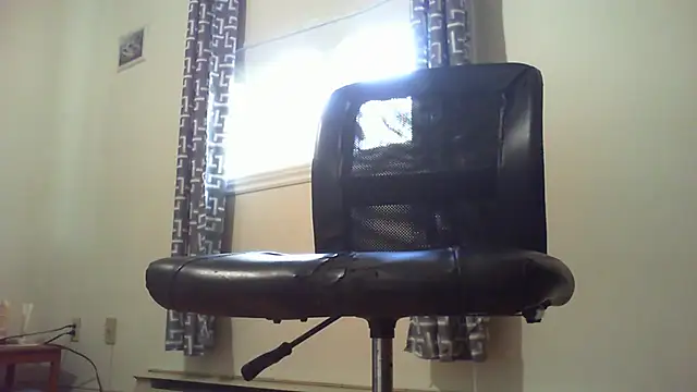 bubbleishus33 stripchat live cam model