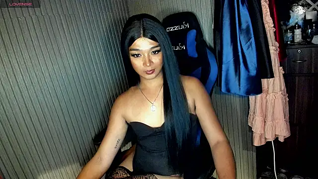 TrinityFucksYou stripchat live cam model