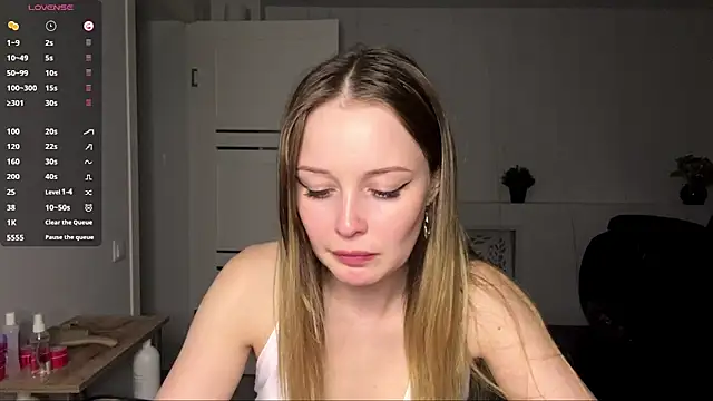 MarryFerarri stripchat live cam model