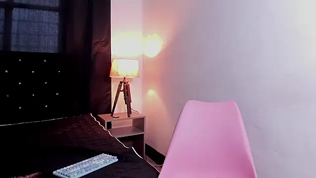 EvelynBlak1 stripchat live cam model