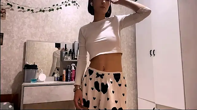 SharylGarret stripchat live cam model