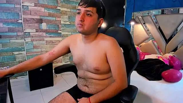 Ian_Grant stripchat live cam model