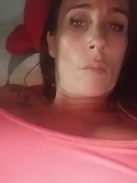 eleriga stripchat live cam model