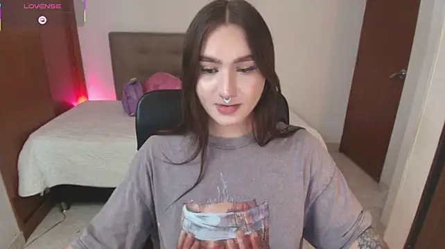 Miley_Baker stripchat live cam model