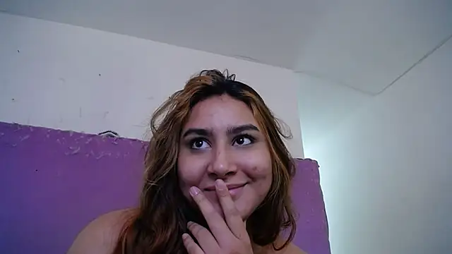 Amara_Diamond_1 stripchat live cam model