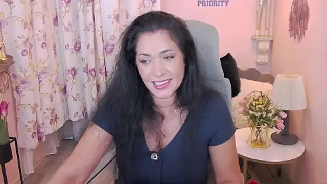 MyLovOne stripchat live cam model