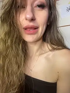 SinKit stripchat live cam model