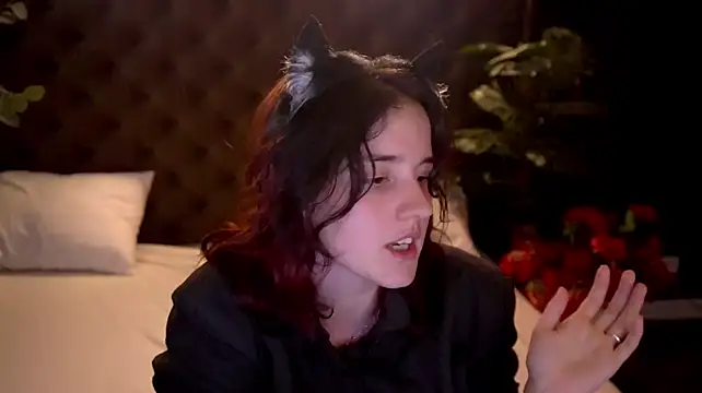 CassandraGold stripchat live cam model