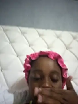 Bignyashbaby stripchat live cam model