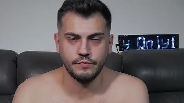 CrazyDom1 stripchat live cam model