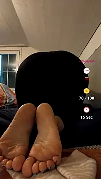 Teafeet stripchat live cam model