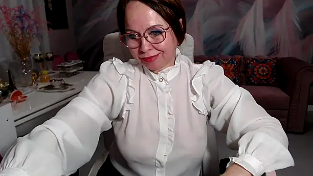Arisa5000 stripchat live cam model