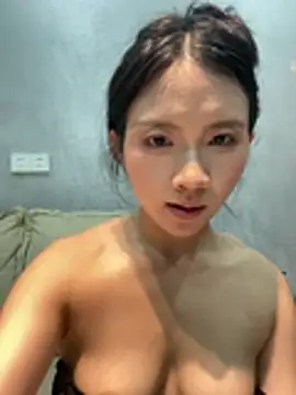 QMQM6 stripchat live cam model