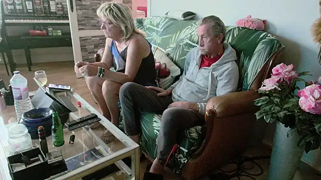 Anjela30 stripchat live cam model