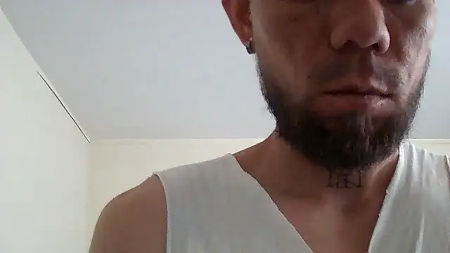 thomas2wood stripchat live cam model