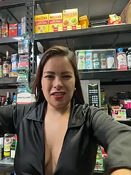 MIA_ROSSEEE stripchat live cam model