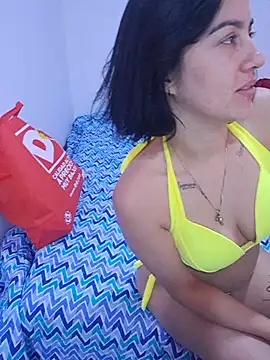Bandida553 stripchat live cam model