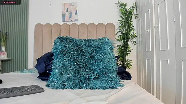 Saida__ stripchat live cam model