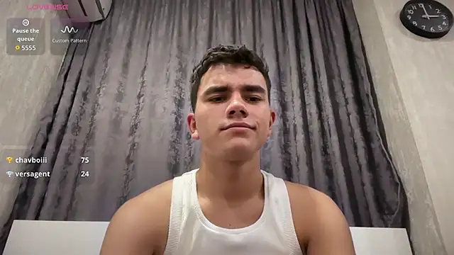 Just_Max02 stripchat live cam model