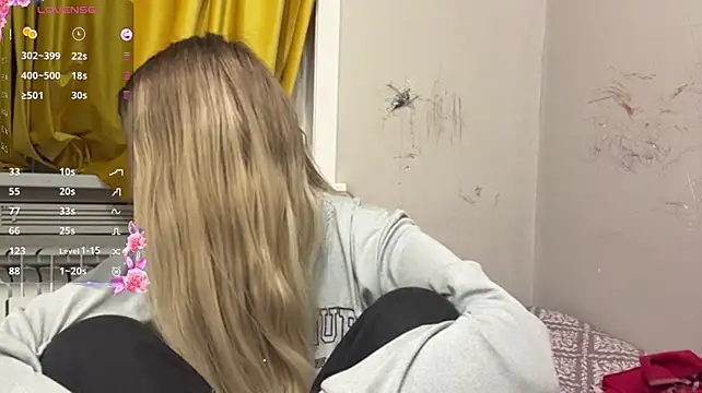 miafruit stripchat live cam model