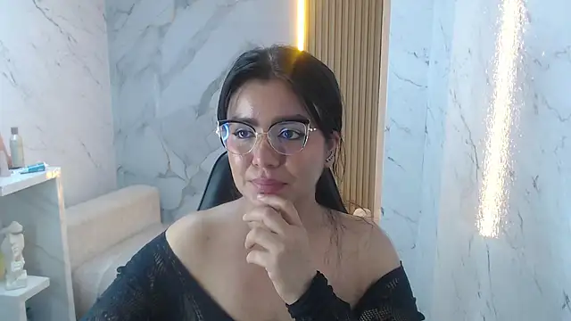 Sasha_tf stripchat live cam model