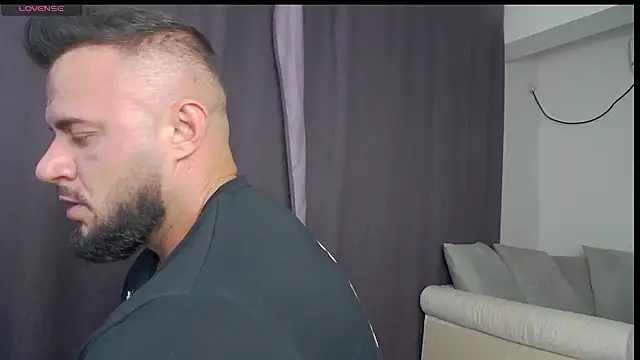 RickyMiami1 stripchat live cam model
