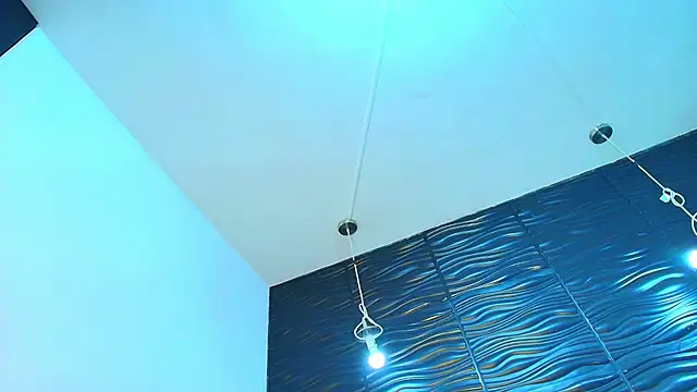 Crystal_Kisss stripchat live cam model