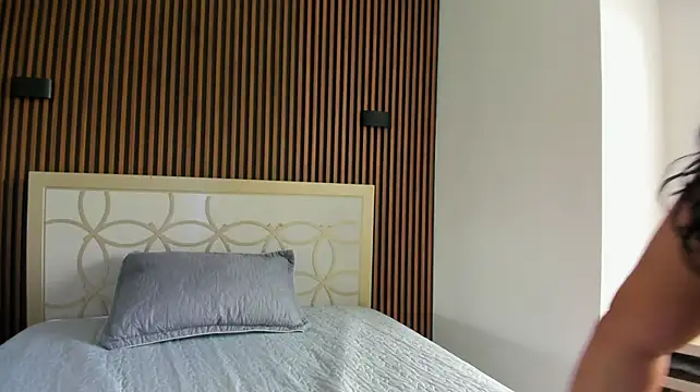 AmberMoreti stripchat live cam model