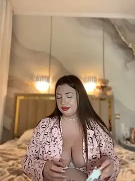 Miss-Tiffaa stripchat live cam model