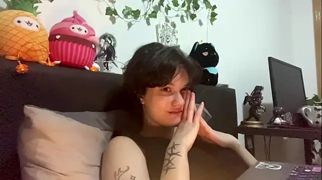 HeyFriren stripchat live cam model