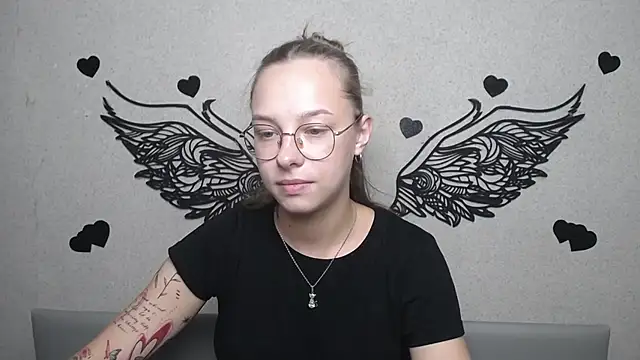 SteshaGlass stripchat live cam model